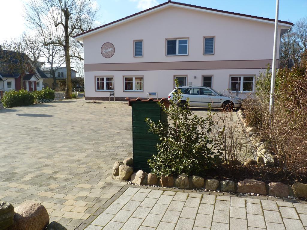 Cafe Und Pension Blohm Greifswald Exterior foto