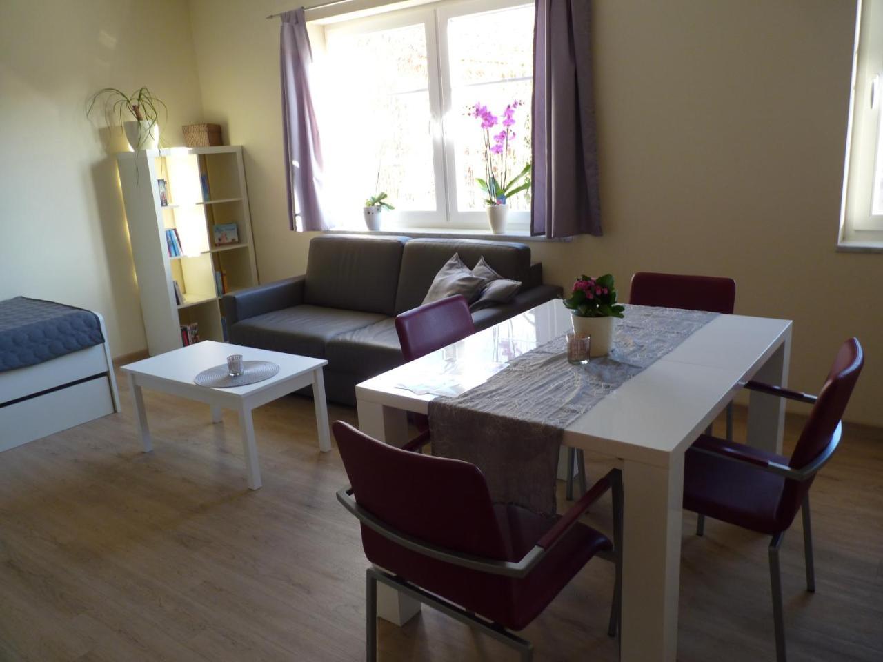 Cafe Und Pension Blohm Greifswald Exterior foto